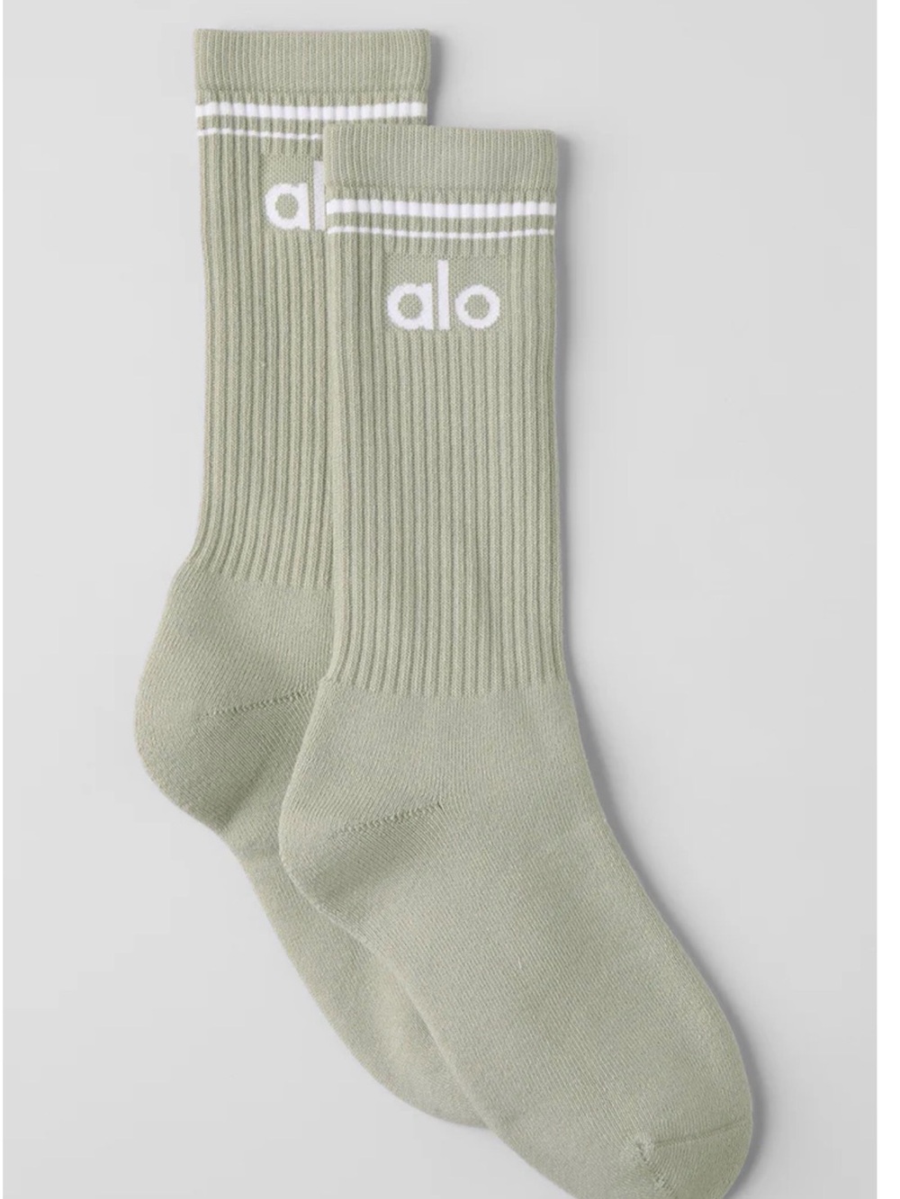 ALO Yoga Unisex Throwback Socks in Limestone
